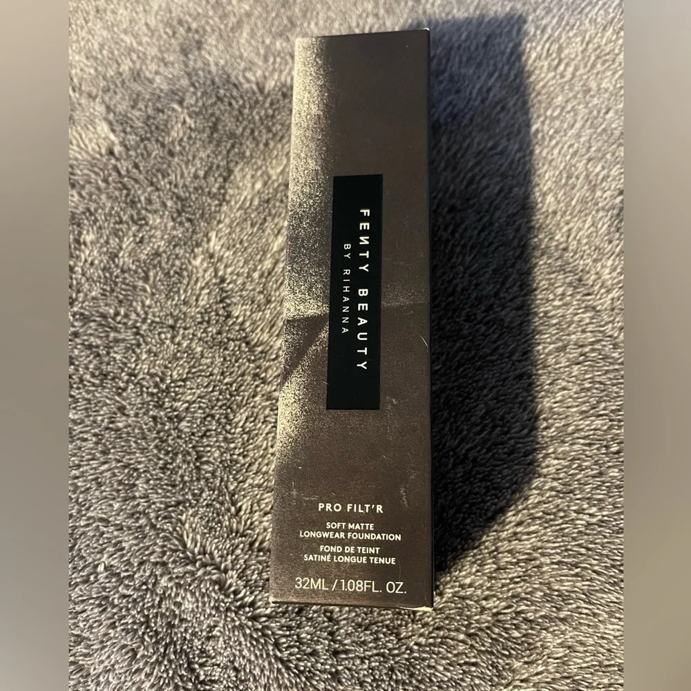 Fenty 160 Pro Filt'r Soft Matte Longwear Liquid Foundation